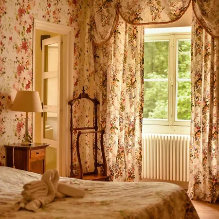 Chateau De Rhodes * La Bastide-de-Sérou