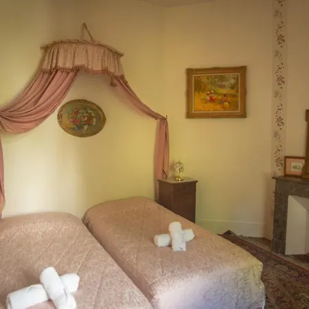 Chateau De Rhodes La Bastide-de-Sérou