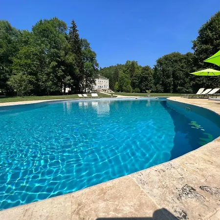 Chateau De Rhodes B&B