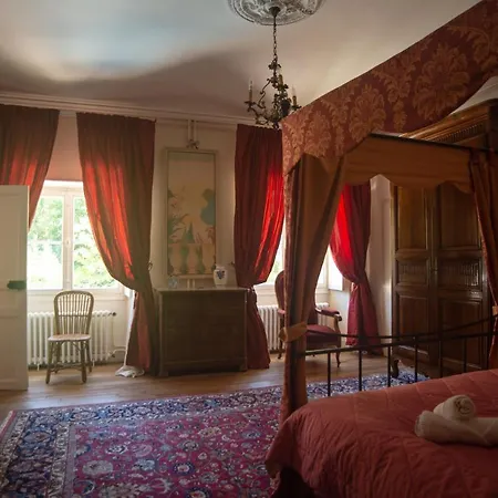 Chateau De Rhodes Bed & Breakfast La Bastide-de-Serou