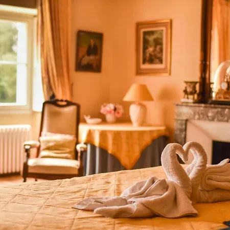 Chateau De Rhodes Bed & Breakfast