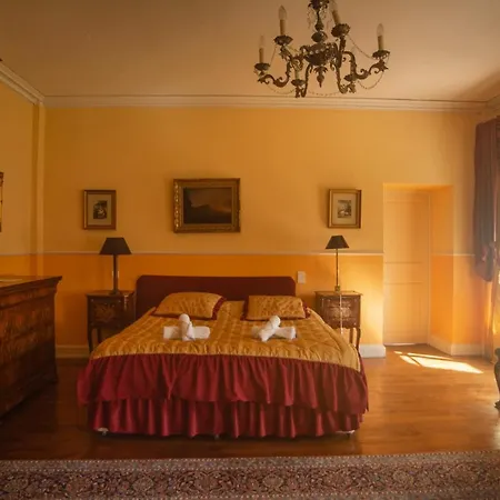 Chateau De Rhodes B&B *